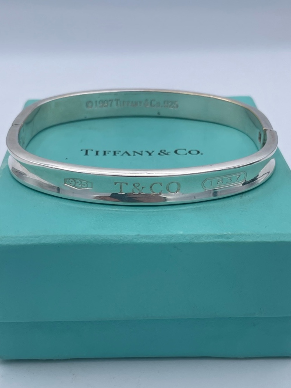 Tiffany & Co. 1837 Sterling Silver 925 Hinged Bangle Bracelet Vintage 1997